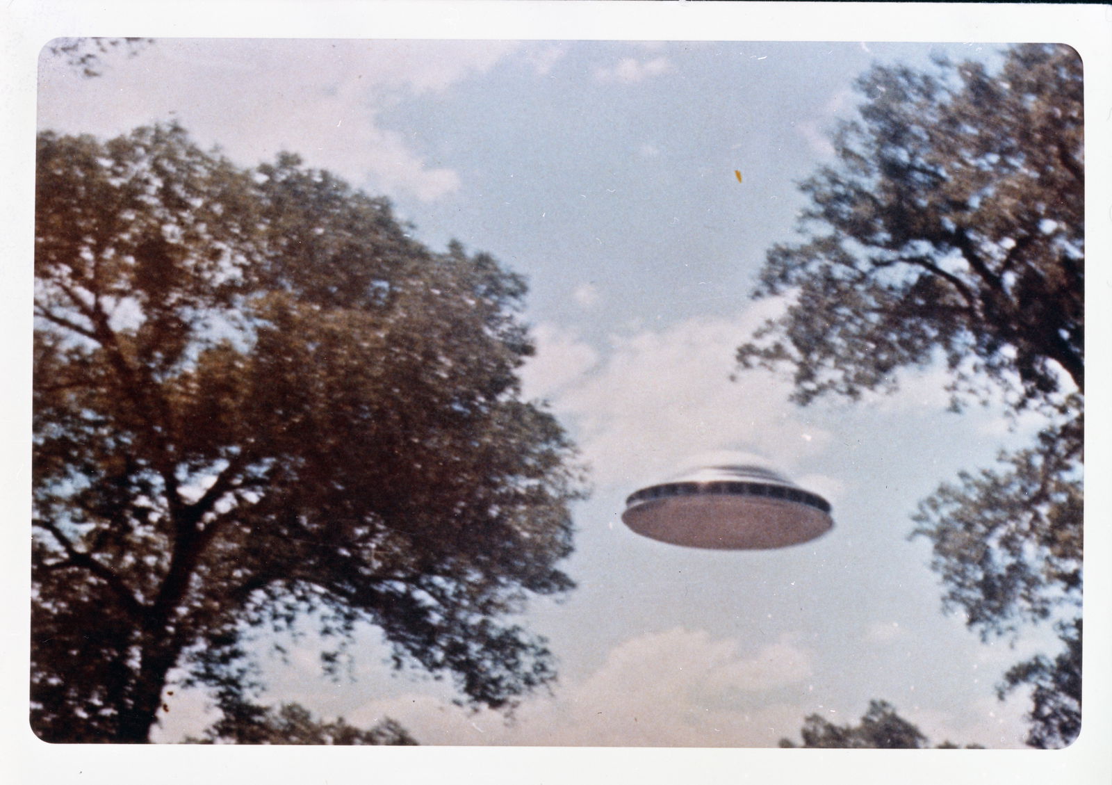 Flying saucer