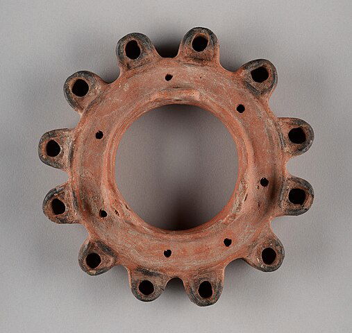 Chandelier lamp first century BC–fourth century AD