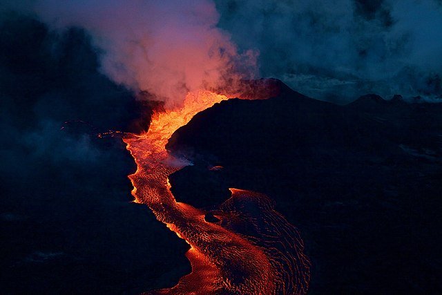 Kilauea's erupting Fissure