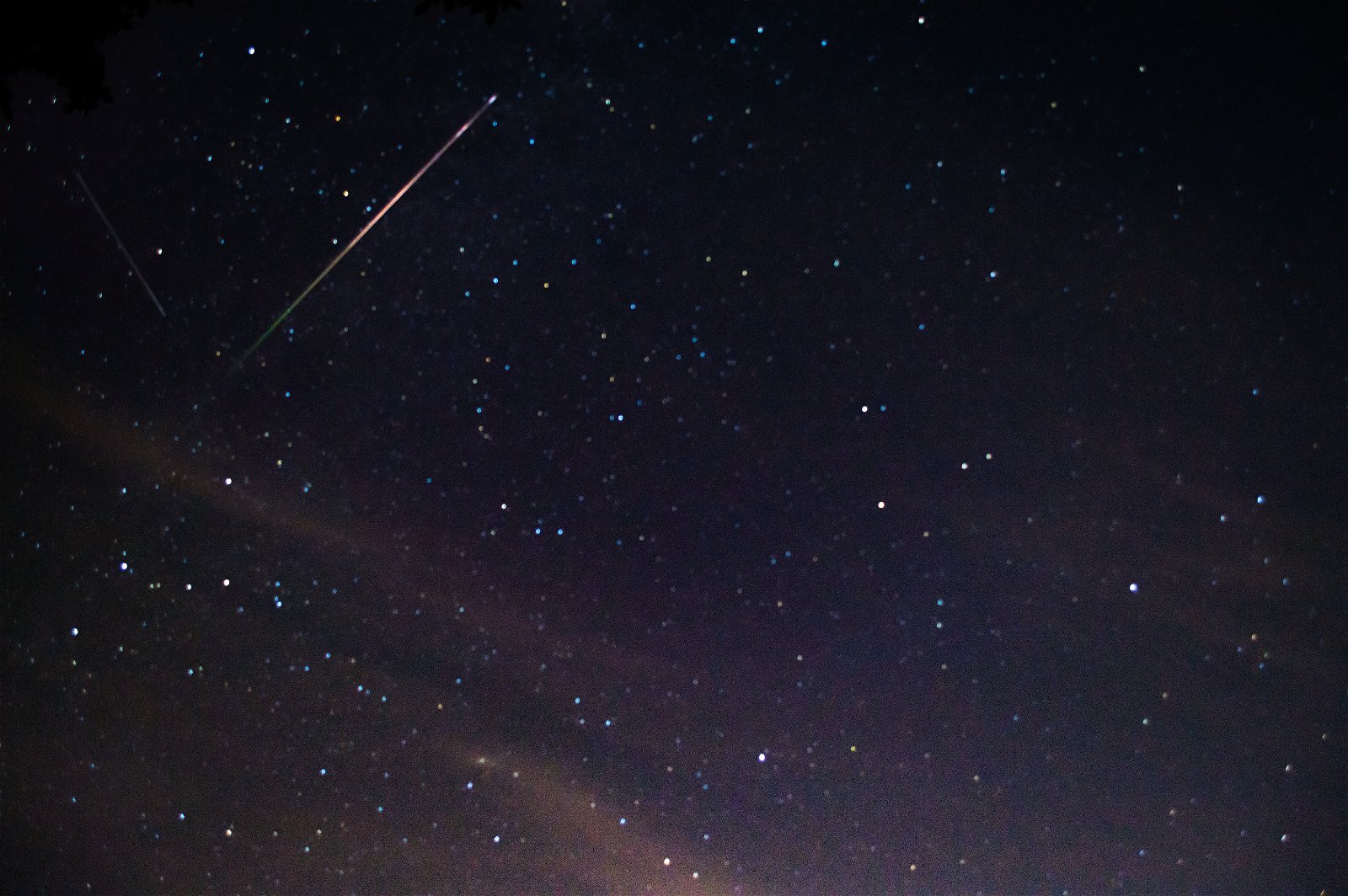 First photo of Perseid meteor shower