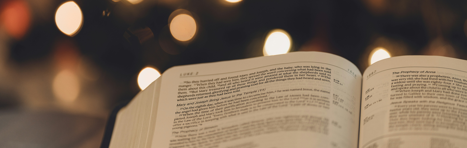 Bible open to Luke 2