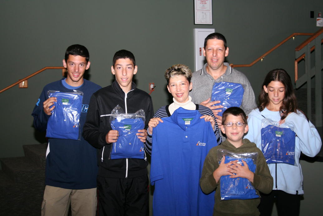 The Kashtan familiy with the AiG T-Shirts we presented to them