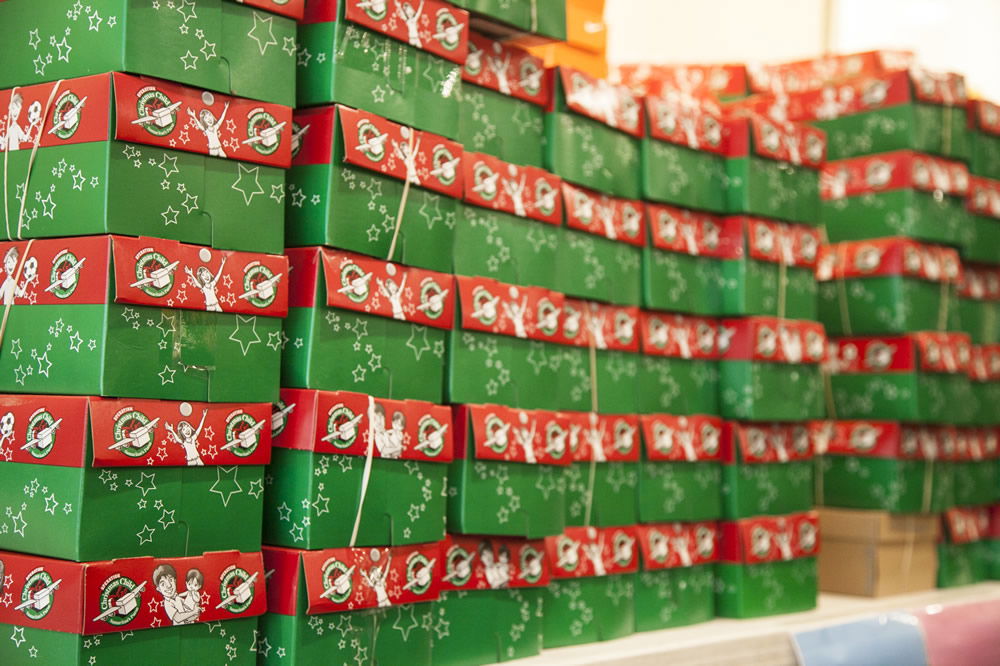 Shoeboxes Deliver Hope Around the World | Answers in Genesis