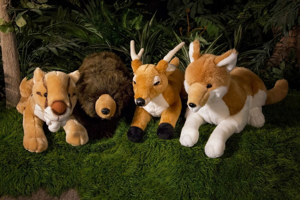 Stuffed Animals of Large Animal Kinds