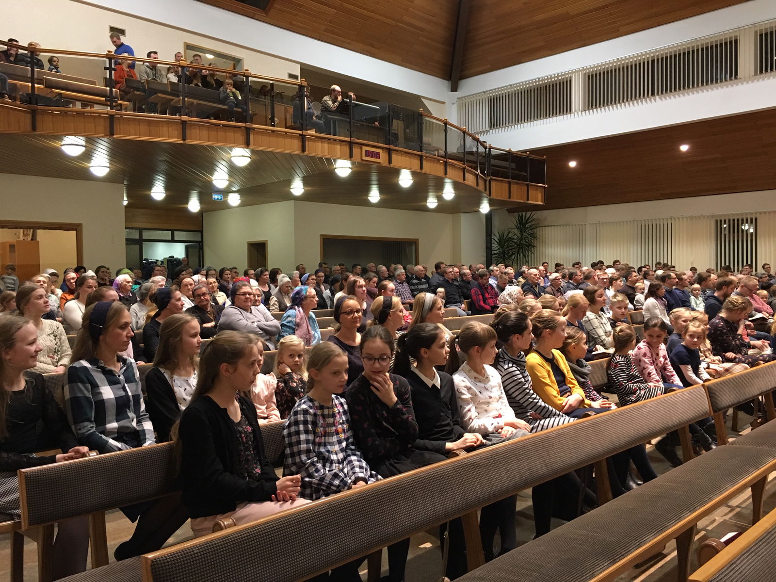 Dr. Terry Mortensen speaks in Fulda, Germany