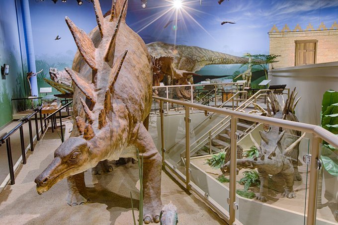 Buddy Davis Dino Den at the Creation Museum
