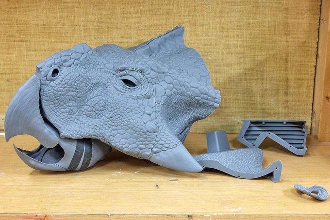 Finished 3D-printed model of the dinosaur’s head