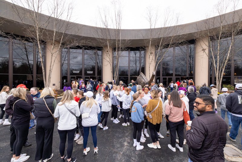 Crowds at the Creation Museum