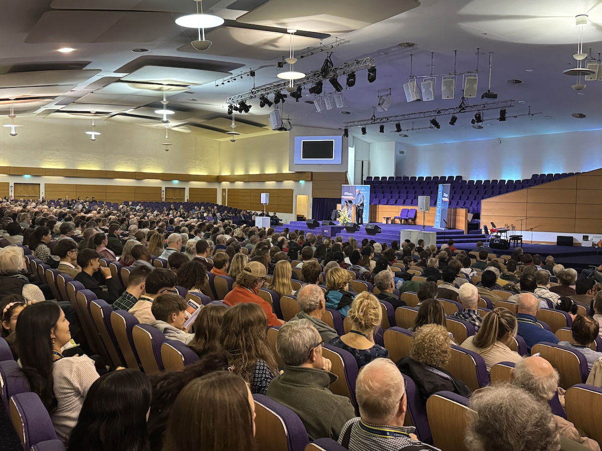 Answers UK Mega Conference in Birmingham crowd