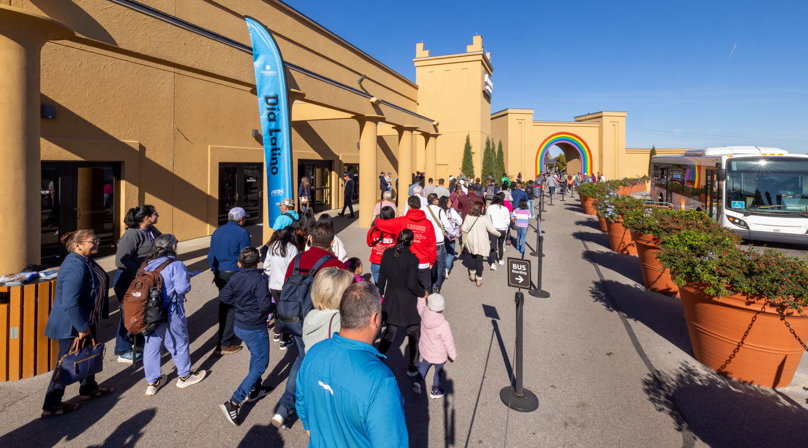 Crowd at the Ark Encounter