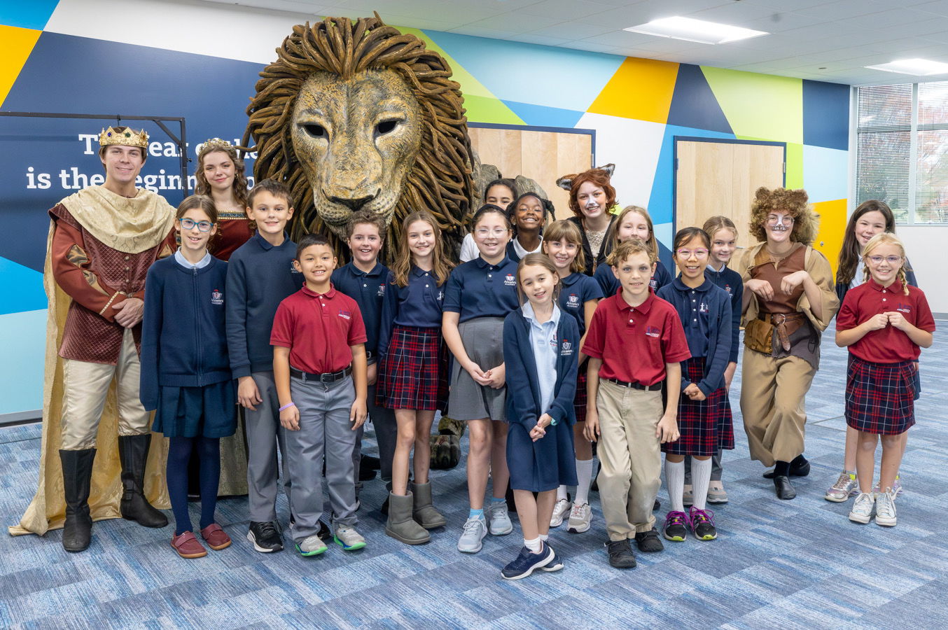 Group photo with Aslan and cast