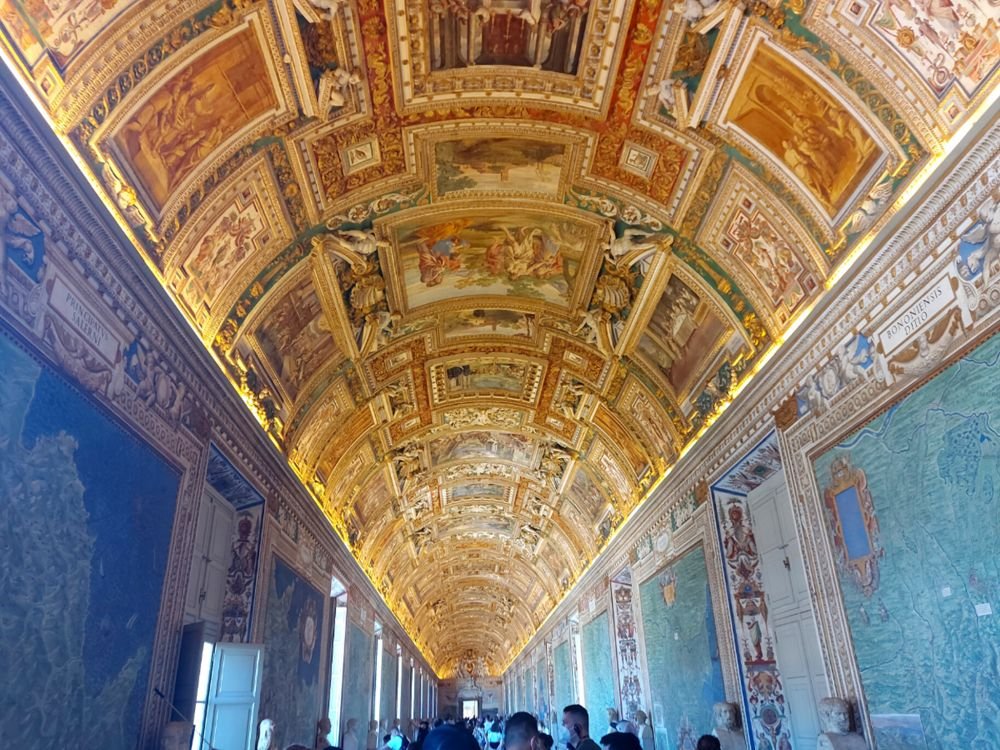 Walking through the Vatican Museum