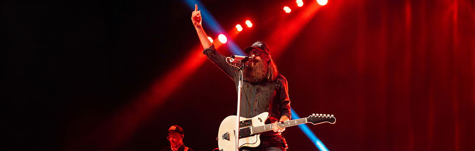 Crowder performing