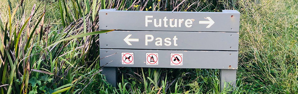 Past & Future Sign