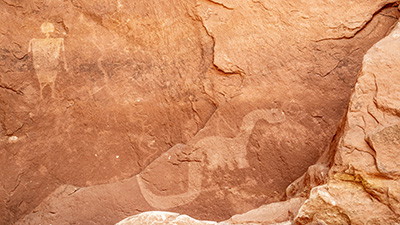 Is This Petroglyph Evidence That Humans and Dinosaurs Coexisted?