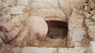 Understanding the Significance of Burial Traditions in the Gospel Accounts