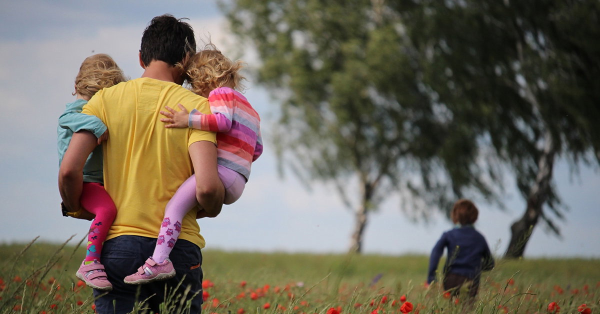 3 Suggestions for Fathers in Leading Their Families