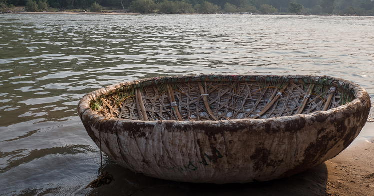 The Geometric Impossibility of Finkel’s “Round Ark”: A Mathematical and Textual Reevaluation of “Simmonds Ark Tablet” Versus the Rectilinear Noah’s Ark