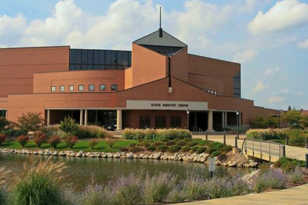 Image of Dixon Ministry Center on Cedarville's campus