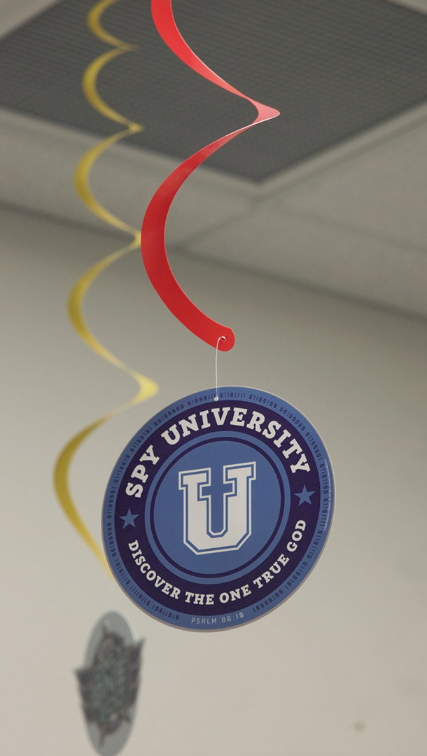 Spy U VBS: Spiral Hanging Decorations